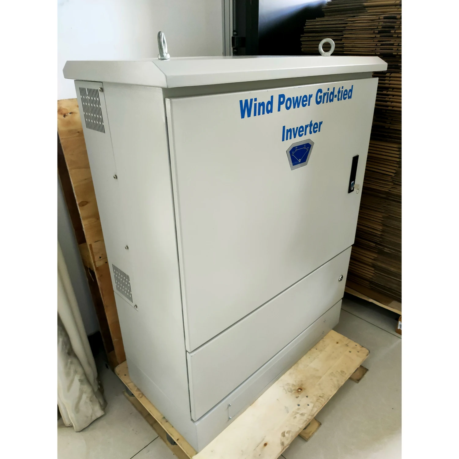 Рисунок 2 - Внутрисетевой ветровой инвертор 20 кВт