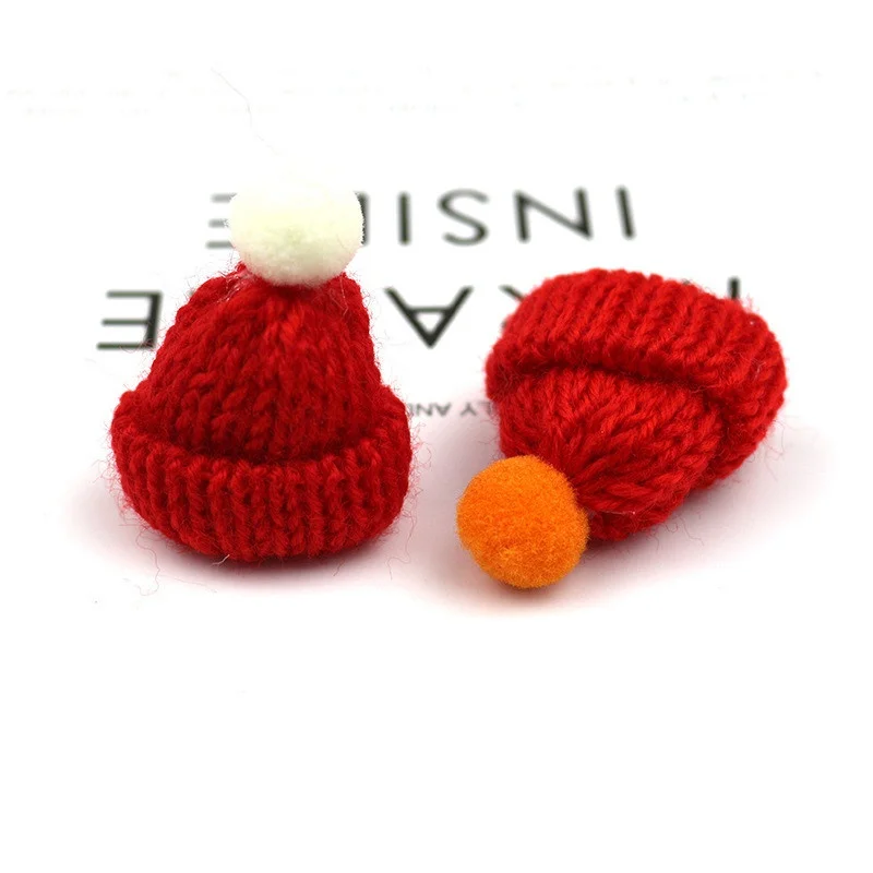 

Mini Knitting Hats Clothes Doll Badge Collar Brooch Sweater Pins Hairball Hat