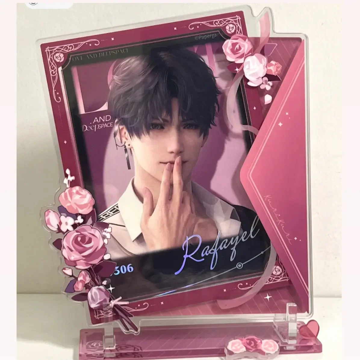 Аниме Love and Deepspace в ассортименте