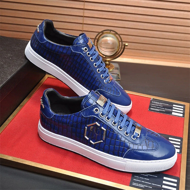 Рисунок 4 - Мужские спортивные кроссовки с черепом