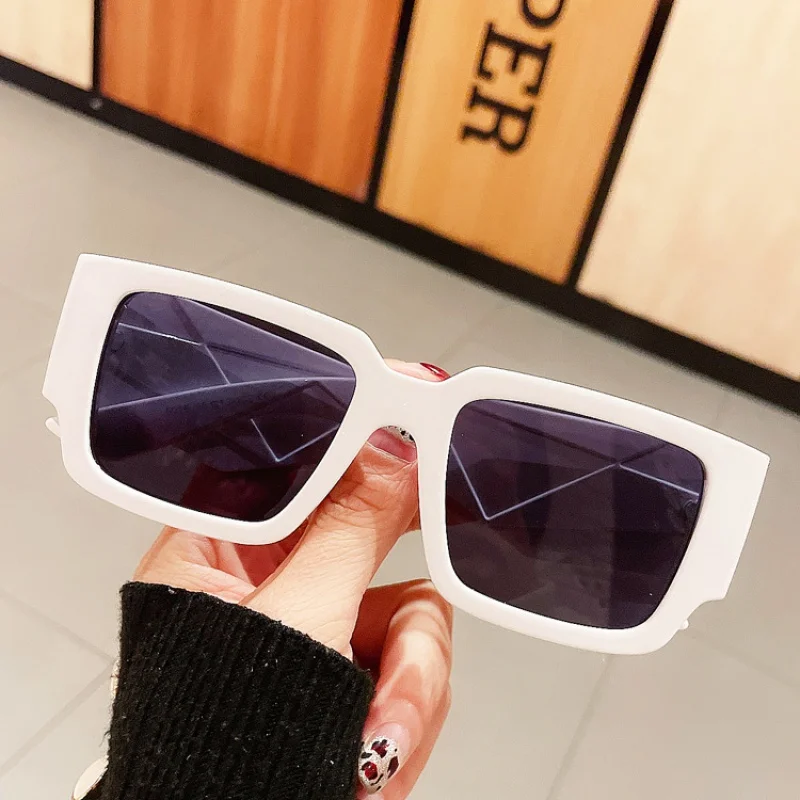 

New Box Geometric Contrast Color Sunglasses Street Hot Girl Motorcycle Sunglasses