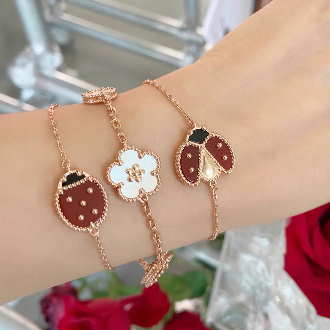 

New 2023 Trend European Hot Selling Brand Rose Gold Bracelet Women Lucky Flower Spring Ladybug Luxury Jewelry Set