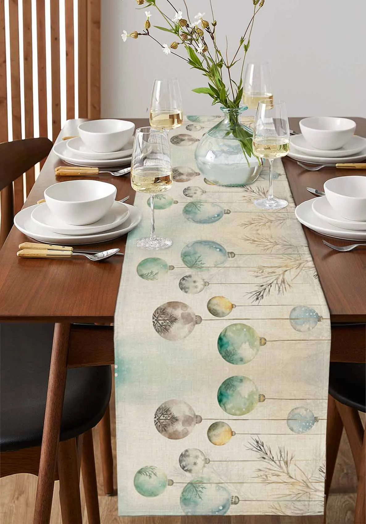 Рождественская декоративная дорожка на стол с акварельными ветвями дерева