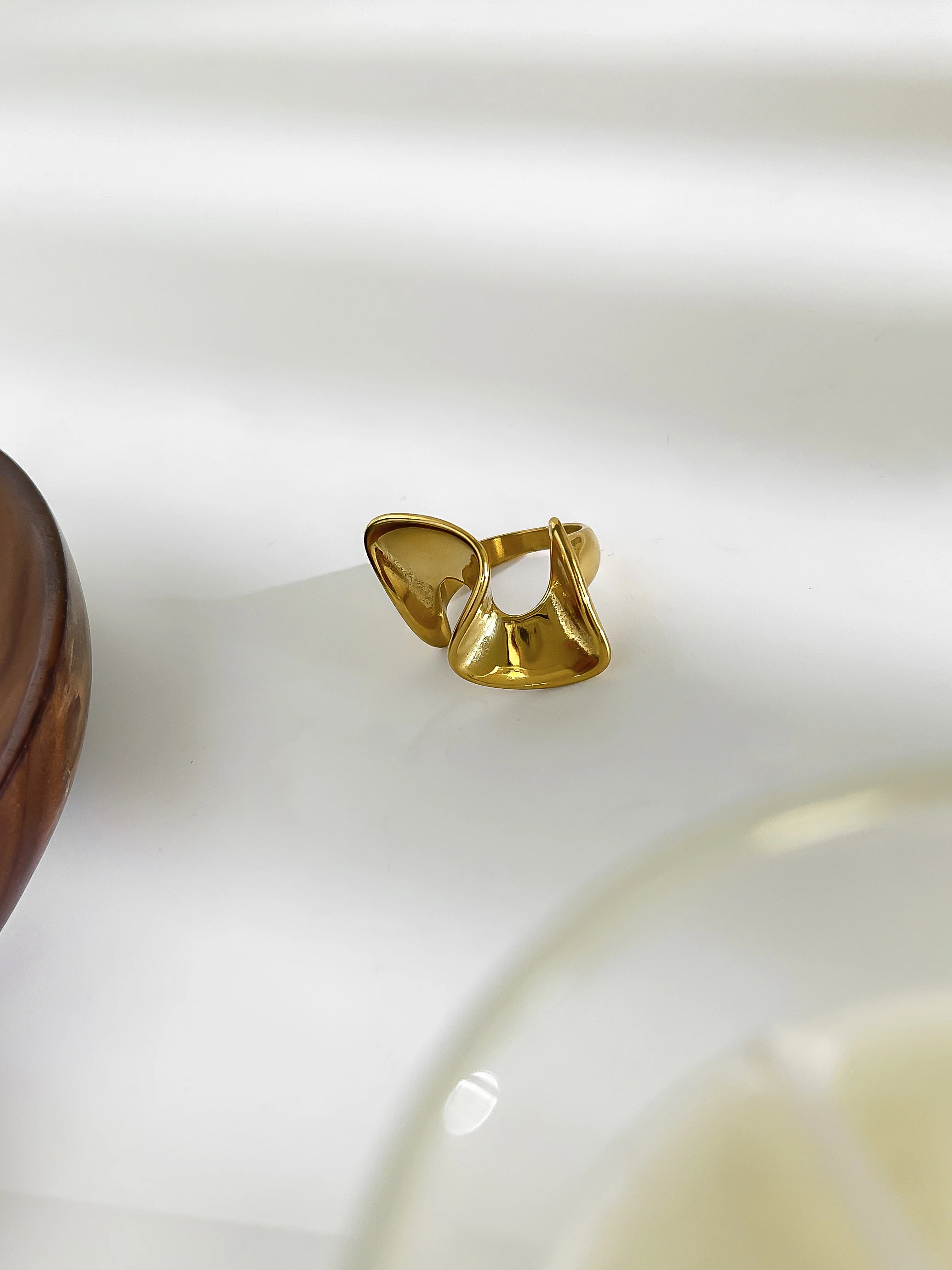 Женское кольцо Peri'sbox