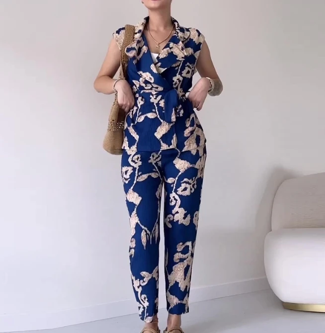 

Женский брючный костюм, Новинка лета 2023, модный топ без рукавов с принтом в богемном стиле и повседневные брюки, комплект из двух предметов для женщин