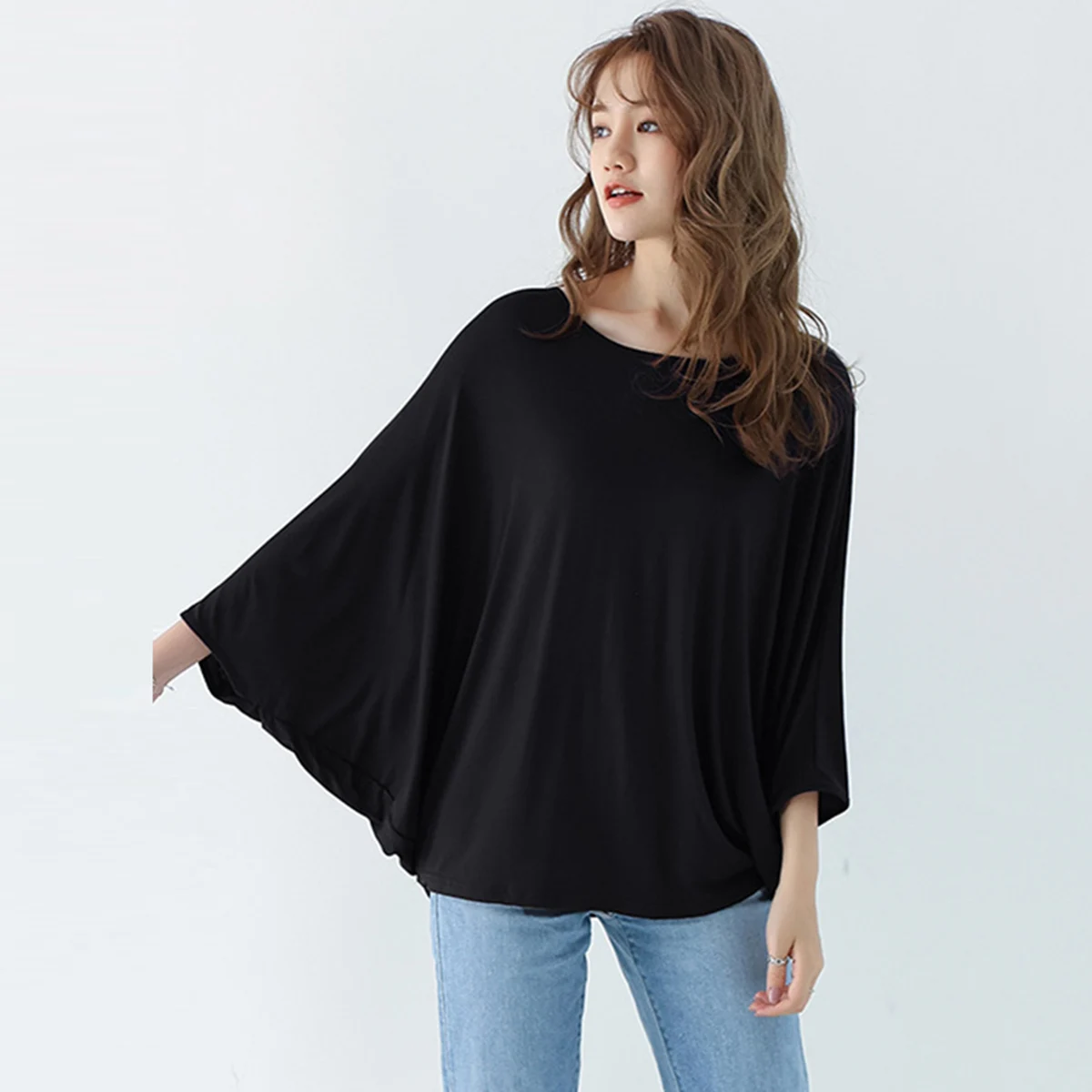 

Yeezzi New Summer Fashion Casual Solid Color Vintage Loose Round-Neck Batwing Sleeves Daily Fitness Shirts for Women 2022