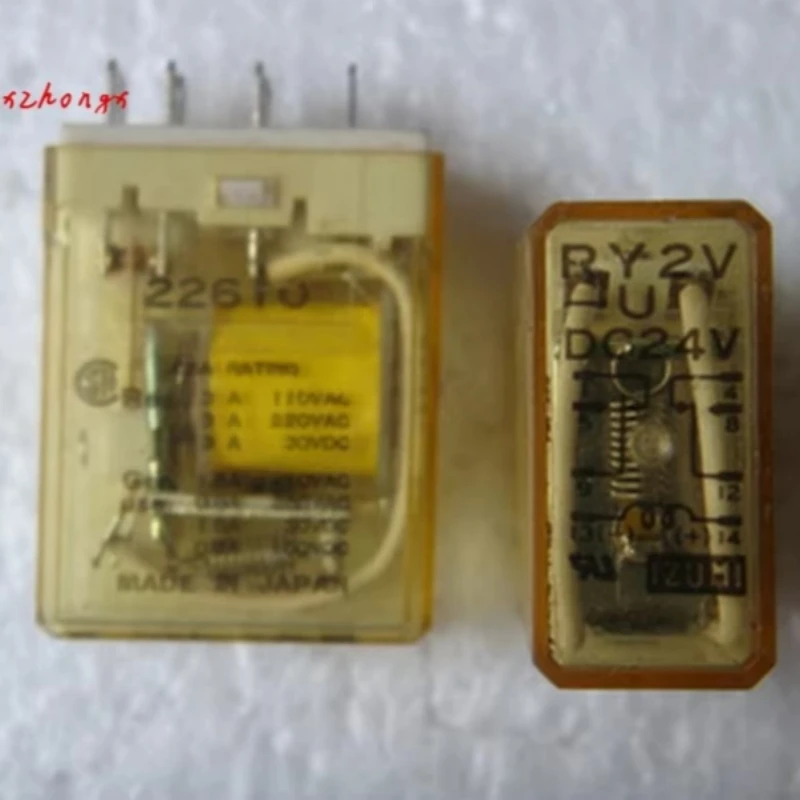 Фото RY2S-U Реле DC12V RY2V-U DC24V RY2S-UL DC24V RJ2S-CLD-D24 №1