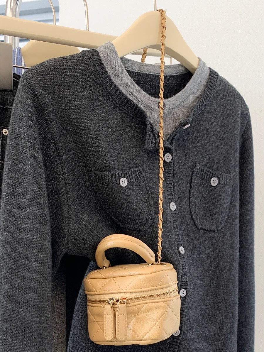 Gray Fake Two Pieces Long sleeve Knit cardigan Outerwear Women Spring and Autumn 2024 New Small Short Fleece Top