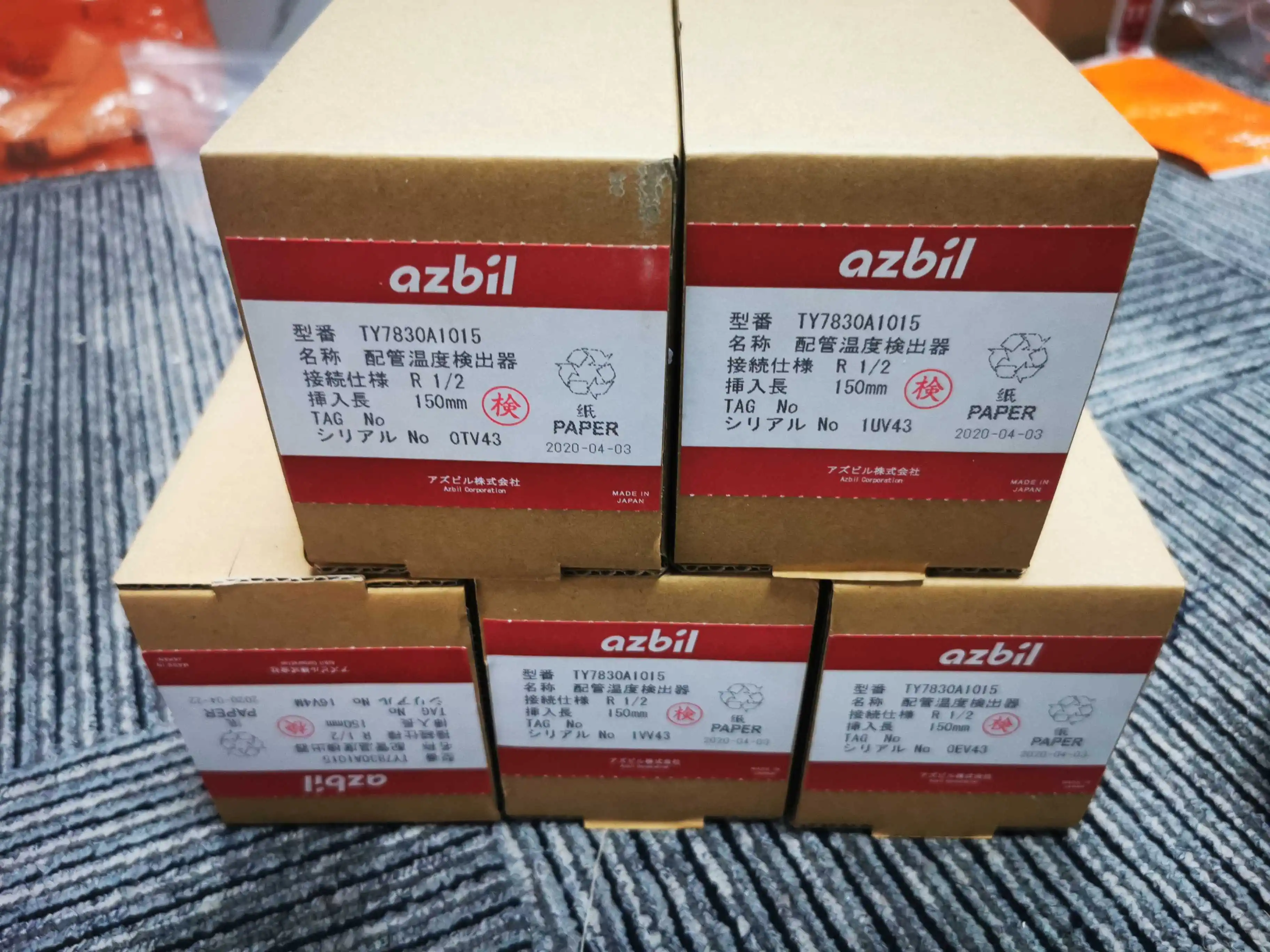 

Package [fake One Penalty Ten] Azbil TY7830B2050 Temperature Sensor-negotiable