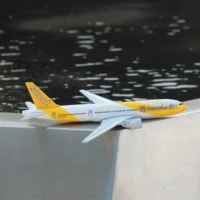 singapore flyscoot b777 airlines boeing airbus airplane metal diecast model 15cm world aviation collectible souvenir miniature
