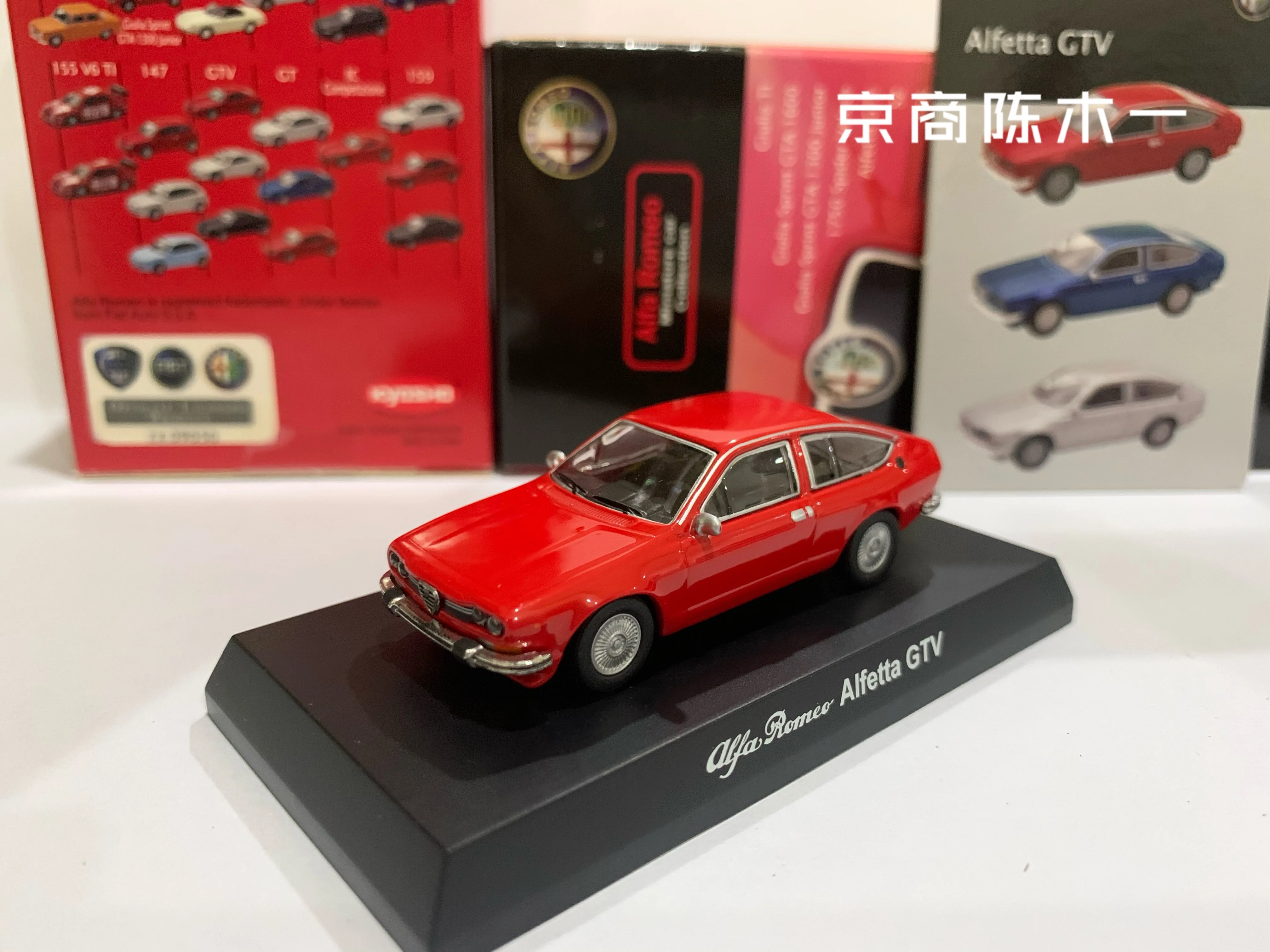 مجموعة كيوشو ألفا روميو ألفيتا GTV لعام 1/64 من ألعاب نماذج تزيين السيارات المصنوعة من سبيكة الصب