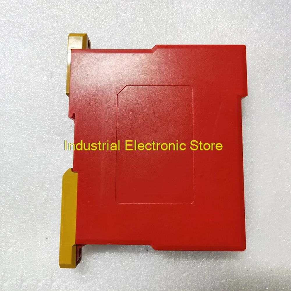 Новый контроллер безопасности блока реле G9SE-201