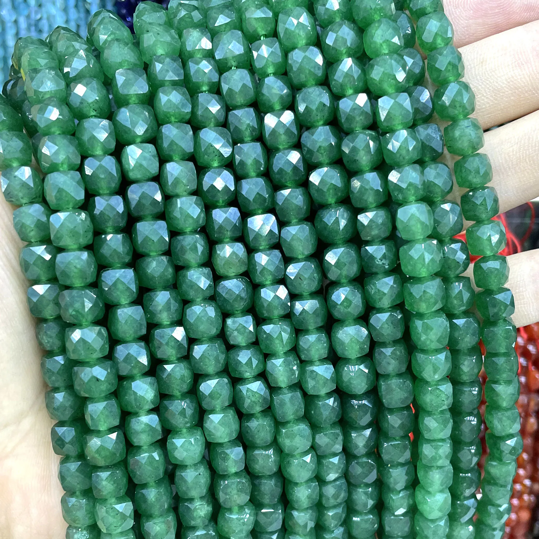 Бусины Из Натурального халцедона и изумруда 7-8 мм