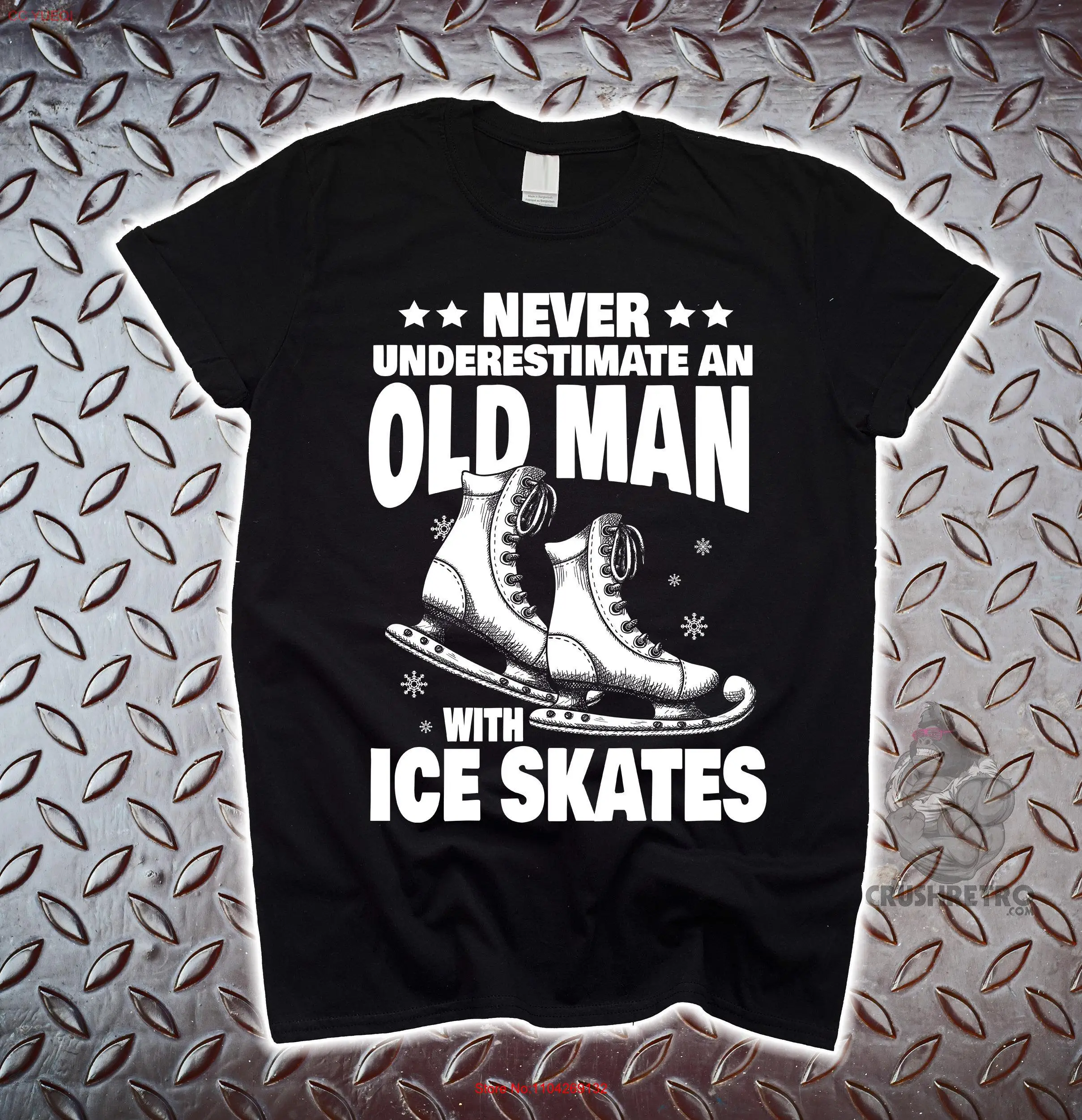 Никогда не недооценивайте старика с коньками Футболка для папы дедушки его Дня