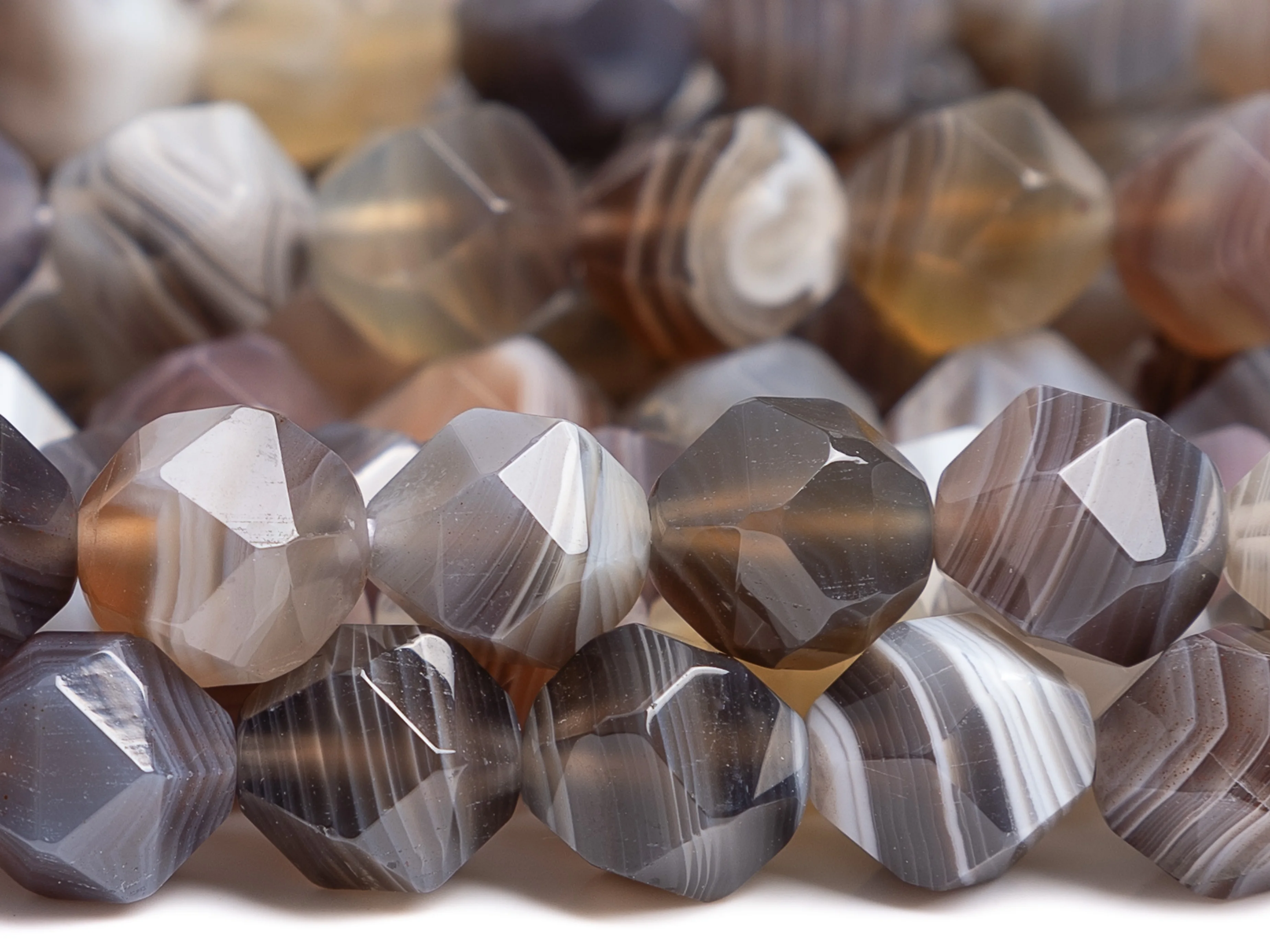 Натуральный огранка в виде звезды граненые разноцветные бусины из ботсванского