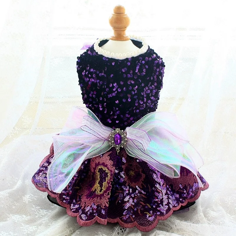 

Handmade Fashion Design Dog Clothes Pet Dress Purple Noble Sequins Velvet Embroidery Skirt More Layers Princess Gown Cat Apparel