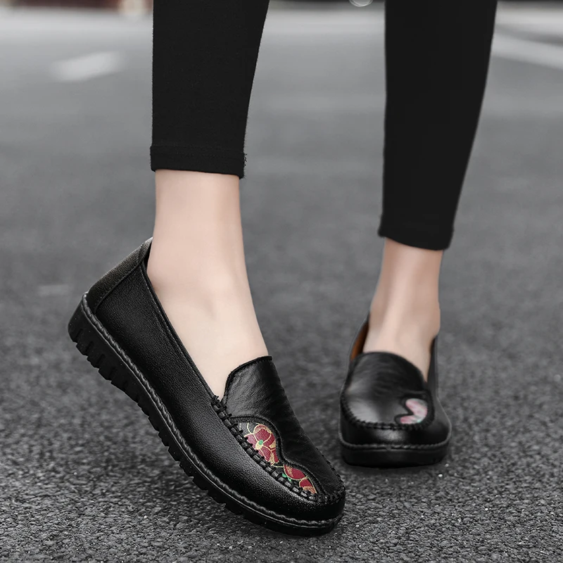 

Брендовые тренировочные белые женские кроссовки маскированная Женская ортопедическая обувь модная теннисная обувь 2022 элегантная женская ...