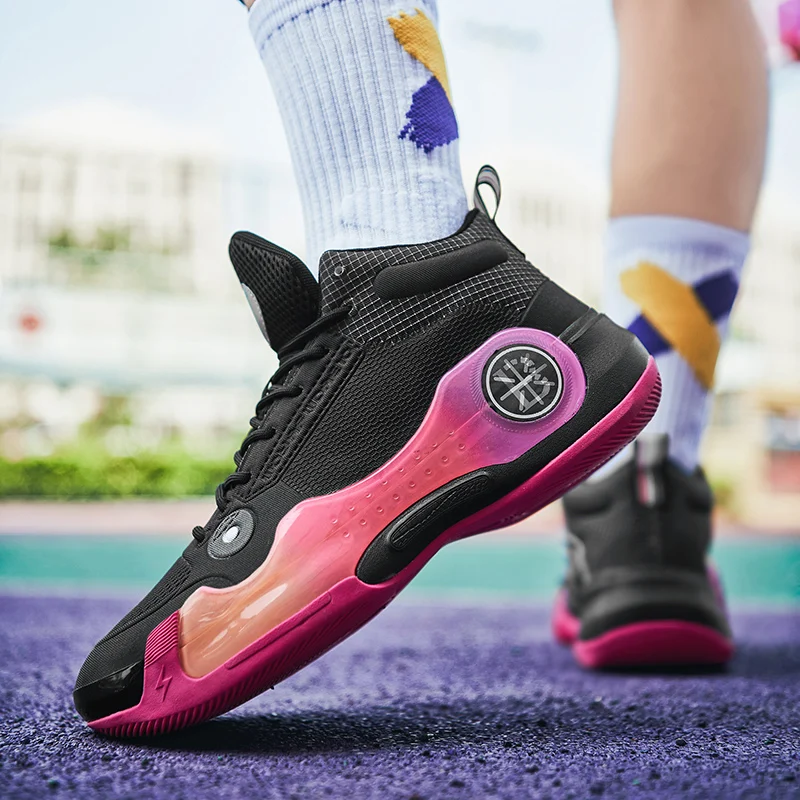 Hot selling boys basketball shoes kids sneakers Breathable men's basketball sneakers High top men's basketball training shoes