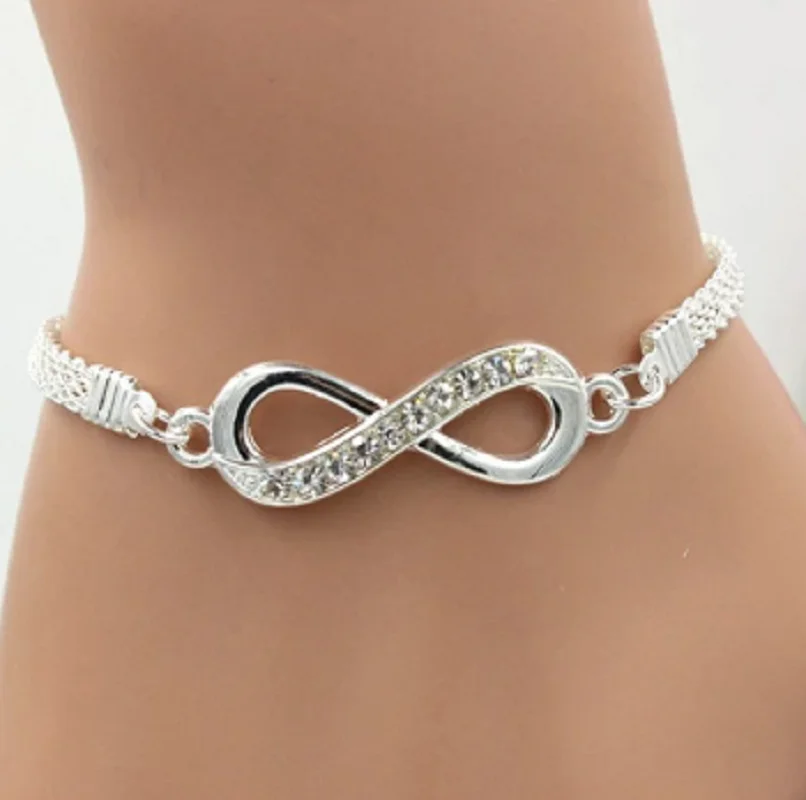 

Creative Trend Design 8-word Silver Plated Bracelet Best-selling Style Hot Selling Gift Simple Bracelet Wholesale Direct Sales