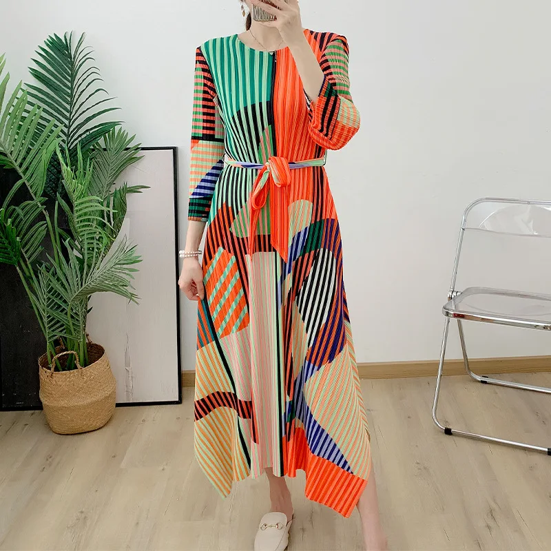 

Платье женское летнее свободное с оборками, рукавом 3/4 и поясом