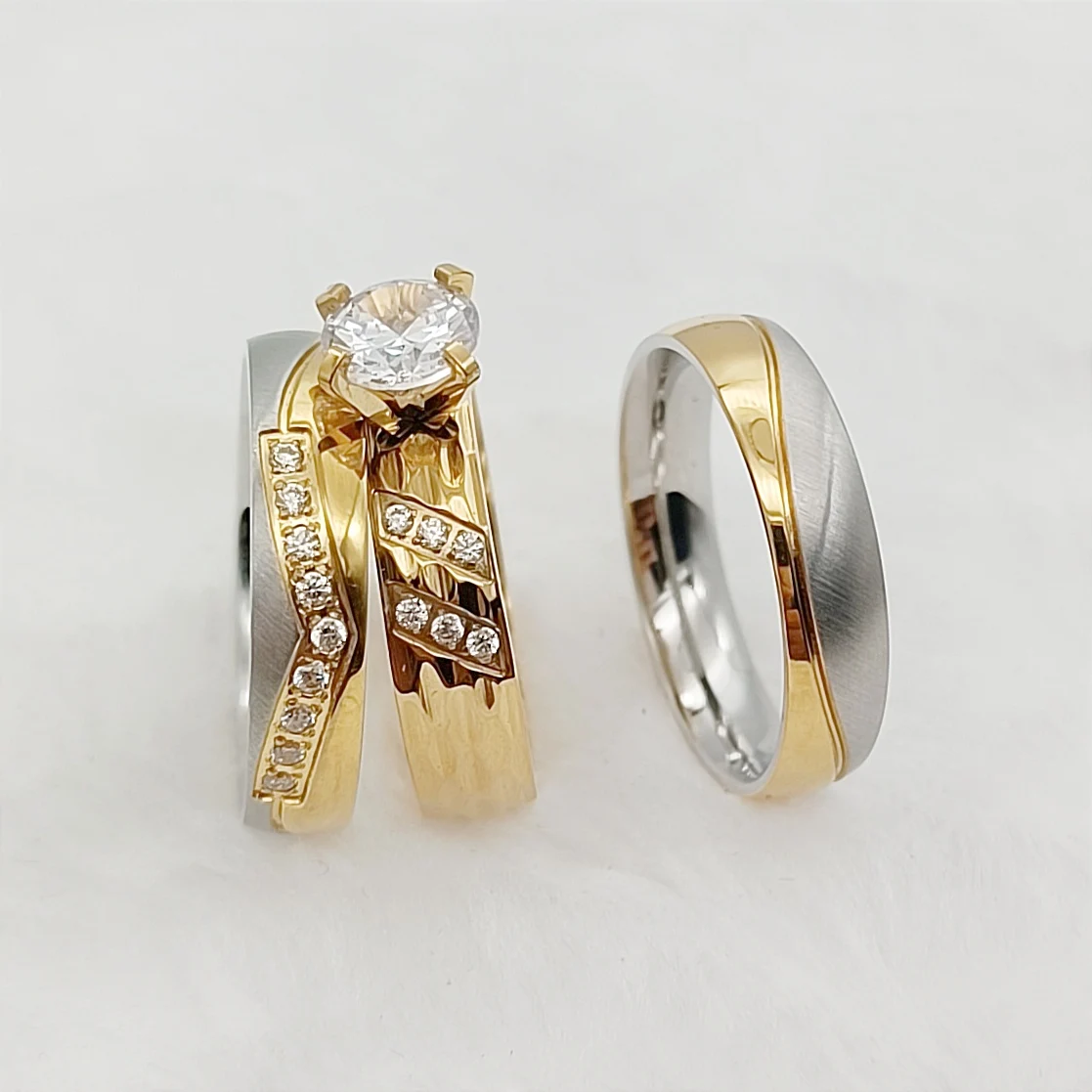 

Lover's Partnership 3pcs Couple Wedding Engagement Rings Alliance For Men and Women Crown Gold Plated jewellery