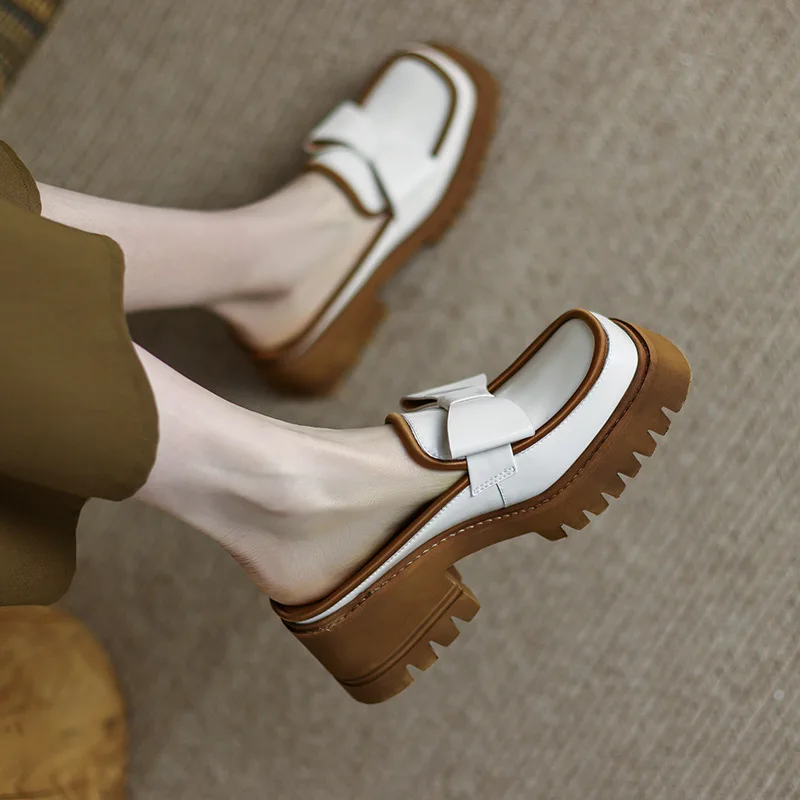 

Summer 2022 Woman Baotou Half Slippers Women Fashion Square Toe Bow Mules Platform Casual Shoes British Style Leather Slides