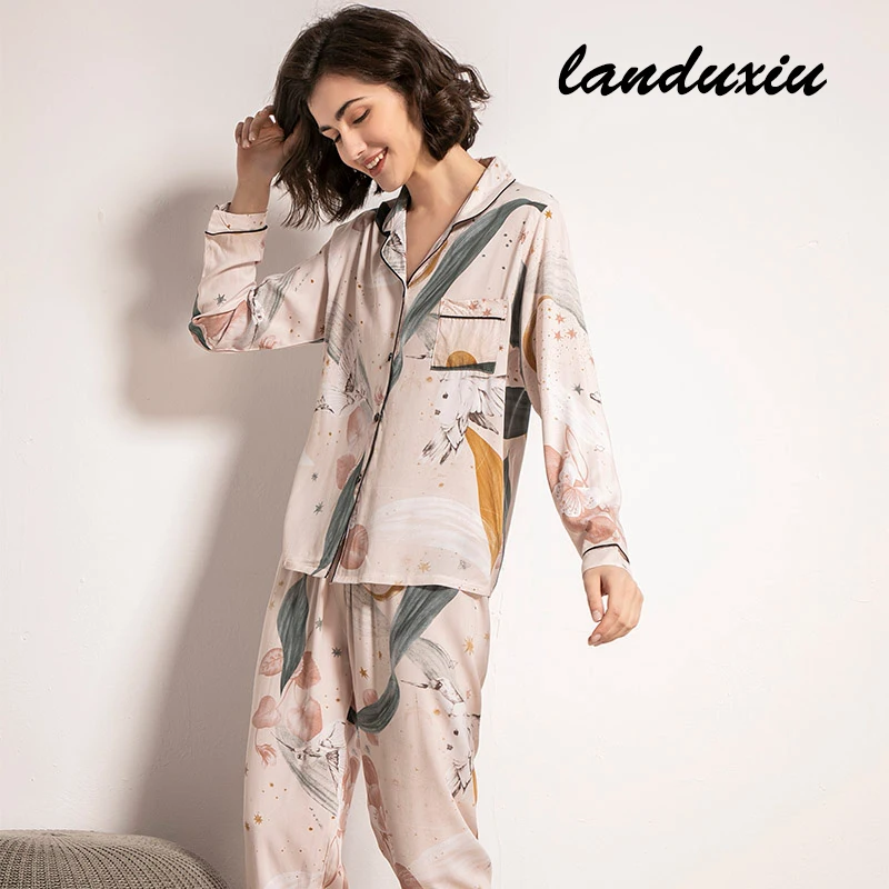

Starry Sky And Floral Printed Women Pajamas Set Comfort Viscose Full Sleeve Homewear Tender Casual Wear For Spring landuxiu