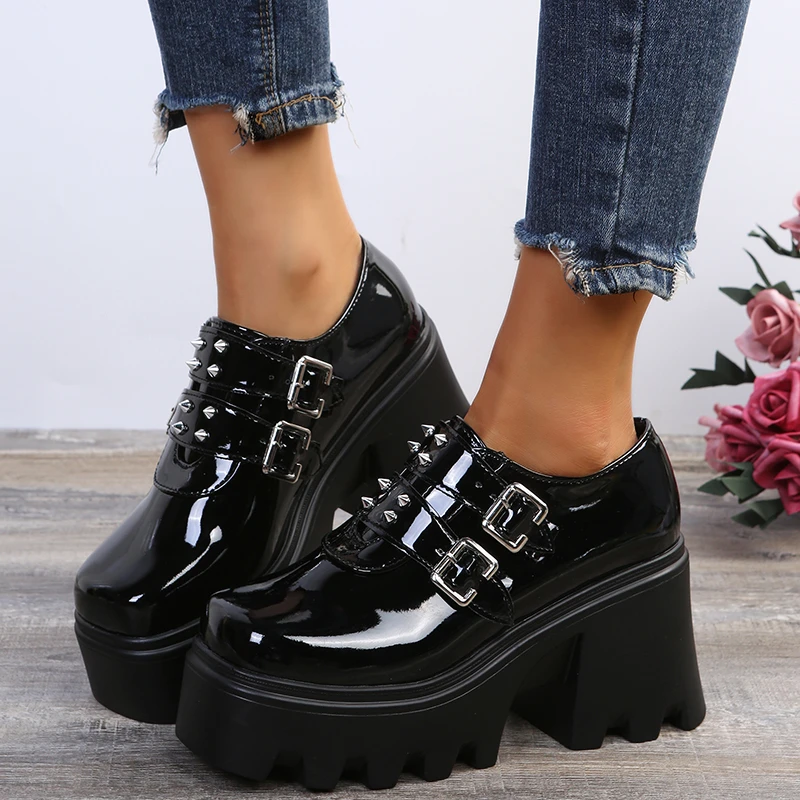 

2022 Winter Designer Brand Luxury Women Shoes Black finish Gothic Shoes Size 43 Womens Shoes Thick Base Heightening Buckle Rivet