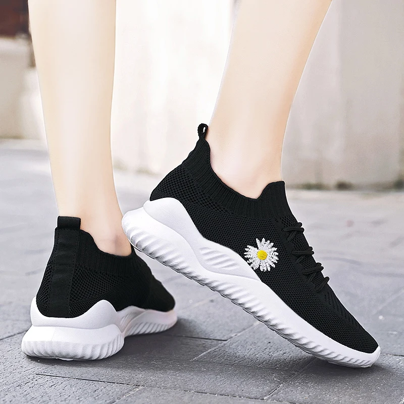 

2022 Women Vulcanized Shoes Lace Up Casual Shoes For Women Ladies Sneakers Flat Outdoor Female Jogging Footwear Zapatillas Mujer