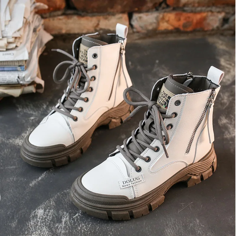 

Spring and Autumn New Korean Style Trendy Fashion Joker Dr. Martens Boots Trendy Shoes