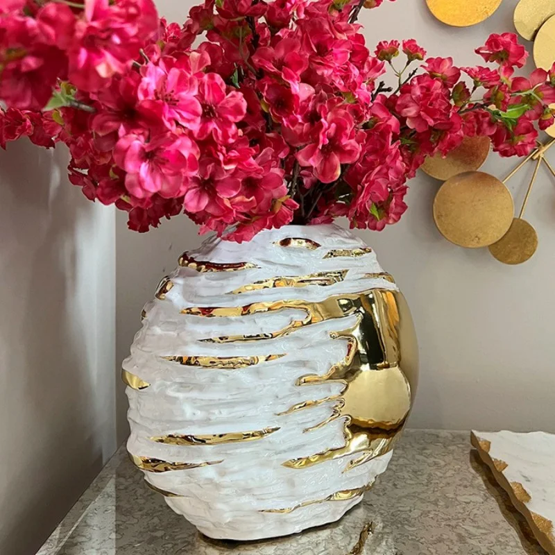 

European-style Gold-plated Luxury Ceramic Vase Decoration Handicraft Wedding Home Bedroom Porch Home Decoration Accessories