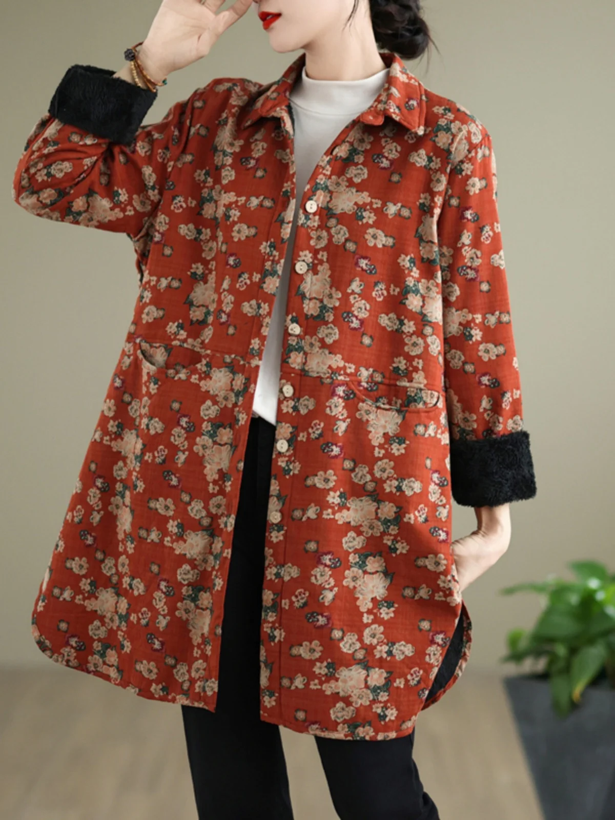 Утепленные рубашки на флисовой подкладке с цветочным принтом в стиле ретро.