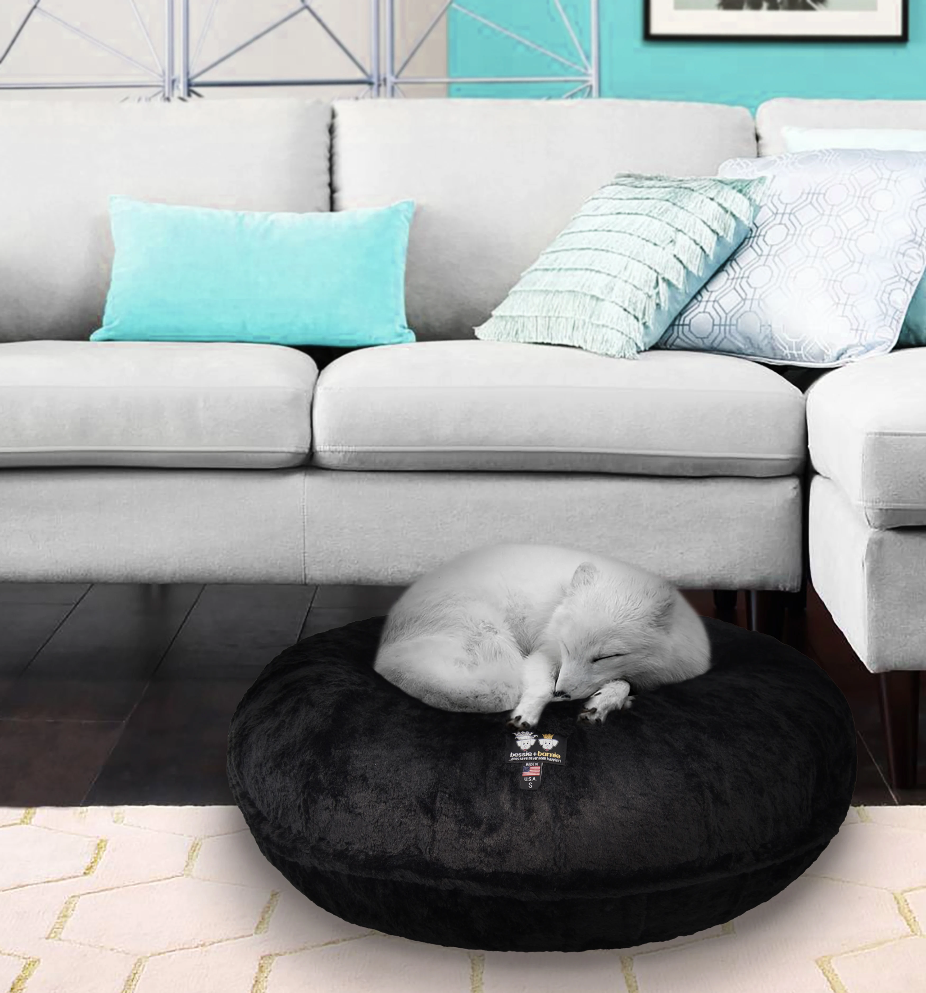 

HMTX Signature Mid Shag Raven Luxury Extra Plush Faux Fur Bagel Pet Bed