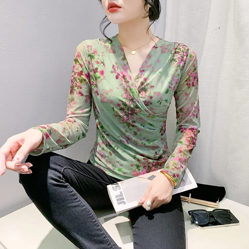 Сексуальная женская футболка с крестообразным v-образным вырезом и длинным