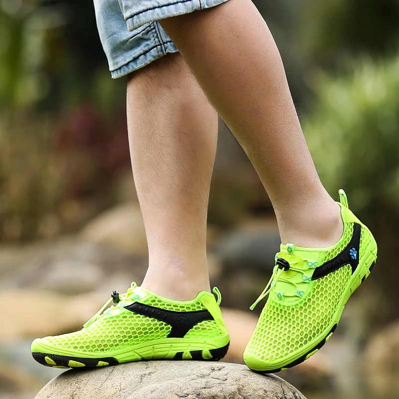 Men Women Wading Shoes Outdoor Water Shoes Summer Mesh Slip-on Breathable Outdoor Sports Terkking Sneakers