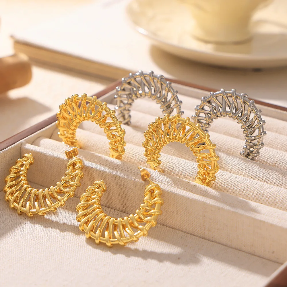 Специальные вязаные медные позолоченные серьги в форме буквы C для женщин