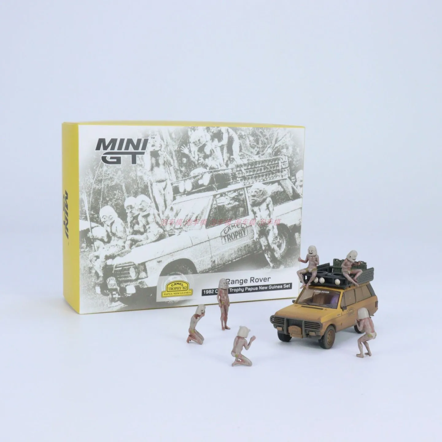 Фото 1:64 Camel Trophy Crew фигурка модель AC17 литая под давлением миниатюрная модель автомобиля, украшения для взрослых, подарки на фестиваль для детей №1