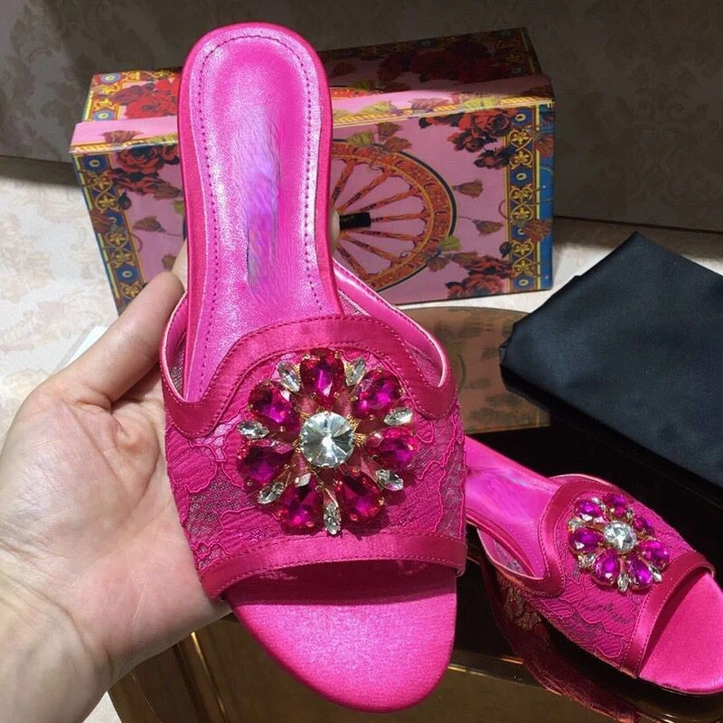 Women's Slippers 2023 Summer New Round Head Lace Low Heel Mesh Breathable Fashion Crystal Rhinestone Flat Heel Open Toe Slippers