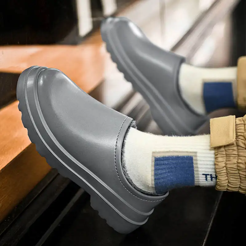 

Кроссовки унисекс из иск. Кожи, размер 34