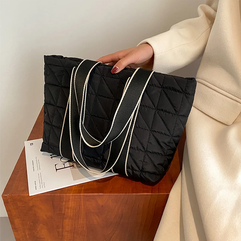 

Women's Bag Trend Down Cotton Large-Capacity Tote Bag Diamond Lattice Casual Shoulder Bag Winter Black Shopping Bag For Women