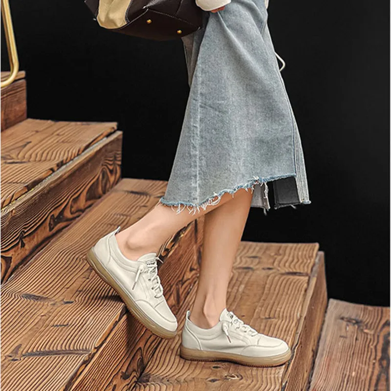 Loafers Women's Flat First Layer Cowhide 2023new Soft Soled Women's Single Shoes British Style Casual One Foot Small White Shoes