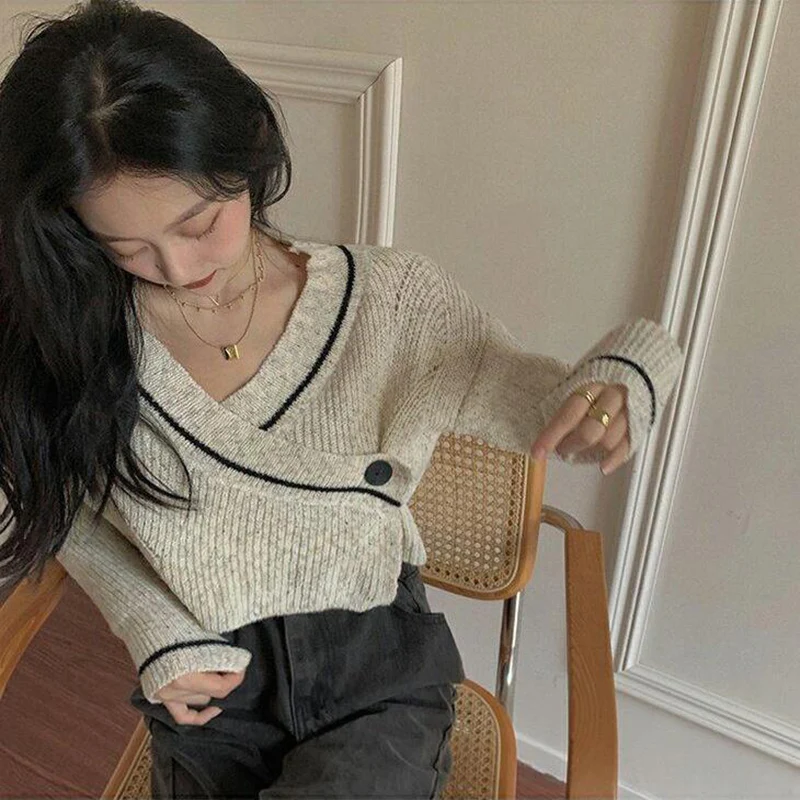 

Sweater Women Beige Popular Vintage Patchwork Button Chic Design Cropped Ladies Newest 2021 Clothing Pullovers Knitted Irregular