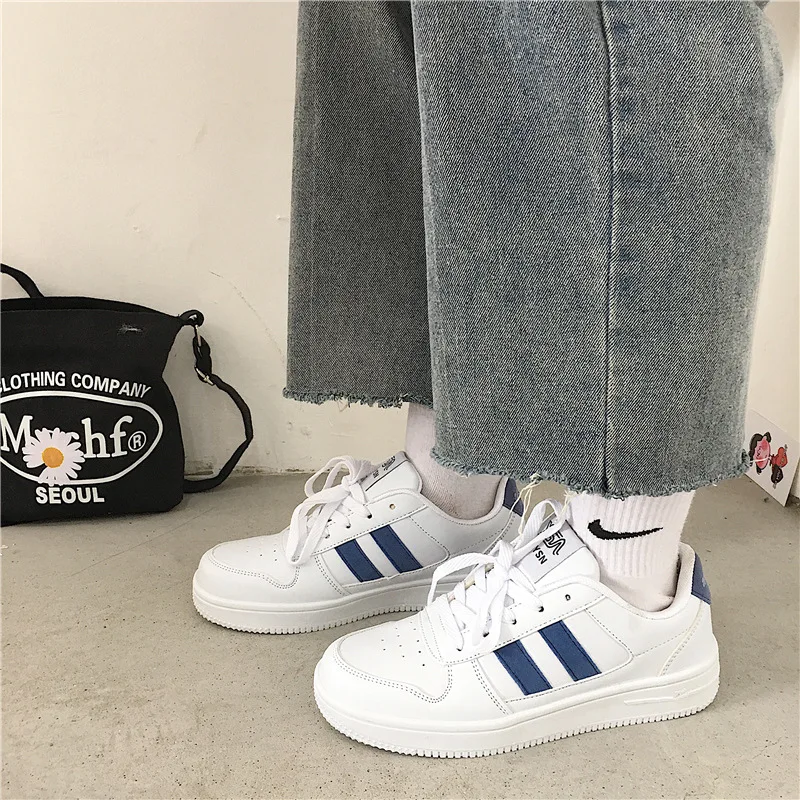 New Classics Fashion Sneakers Shoes Women Unisex White Shoes Woman Casual Loafers High Quality Student Trainers Ladies Shoes