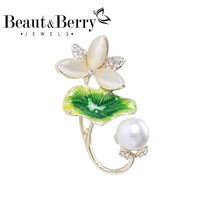 beautberry natural shell lotus flower brooches for women pearl flower weddings party office brooch pins gifts
