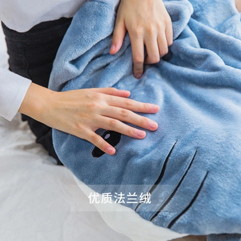 Рисунок 5 - Пижама в виде мультяшного акулы