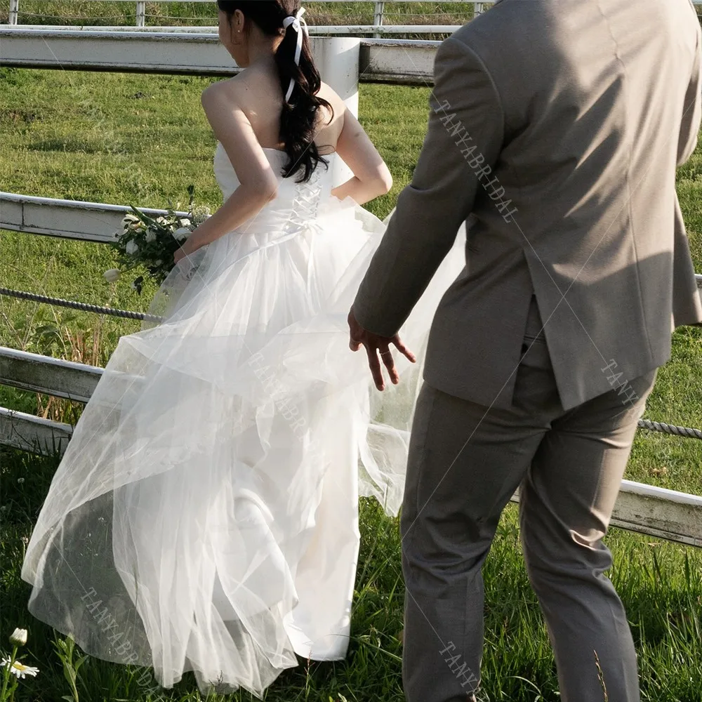 Простое мягкое Тюлевое свадебное платье без бретелек рукавов ТРАПЕЦИЕВИДНОЕ со