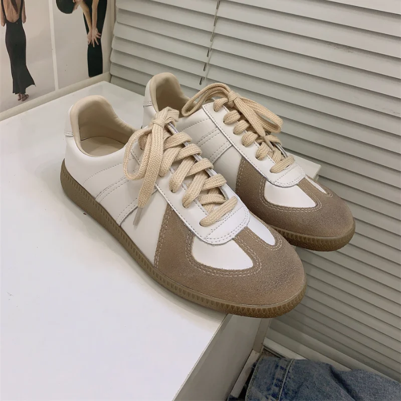 

Retro Leather Flat Casual Sneakers 2023 Spring Round Toe Patchwork Lace-up Women Walking Vulcanized Shoes Daily Commuter Shoes