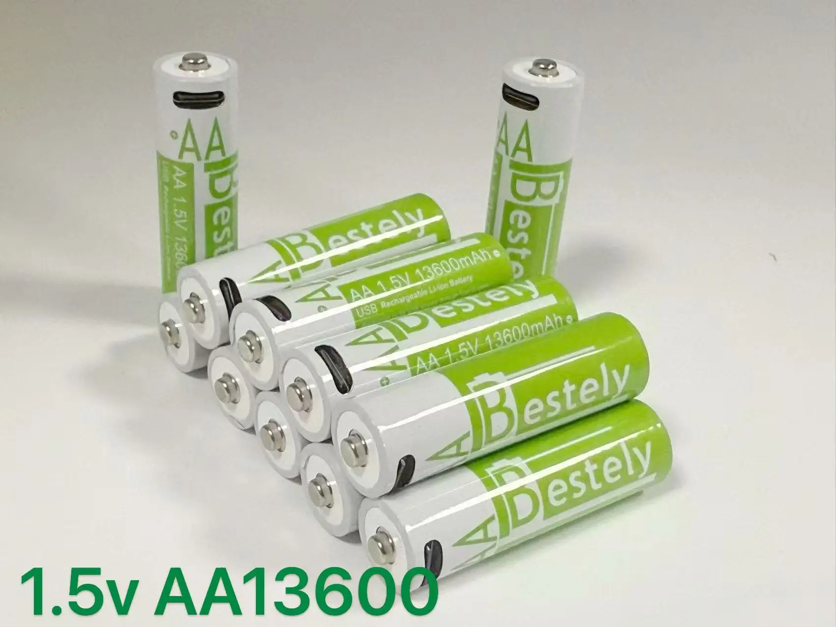 Фото Новая литий-ионная аккумуляторная батарея Bestely 1,5 В, 13600 мАч USB AA, литий-ионная аккумуляторная батарея с быстрой зарядкой, 2000 циклов и кабелями портов USB-C №1