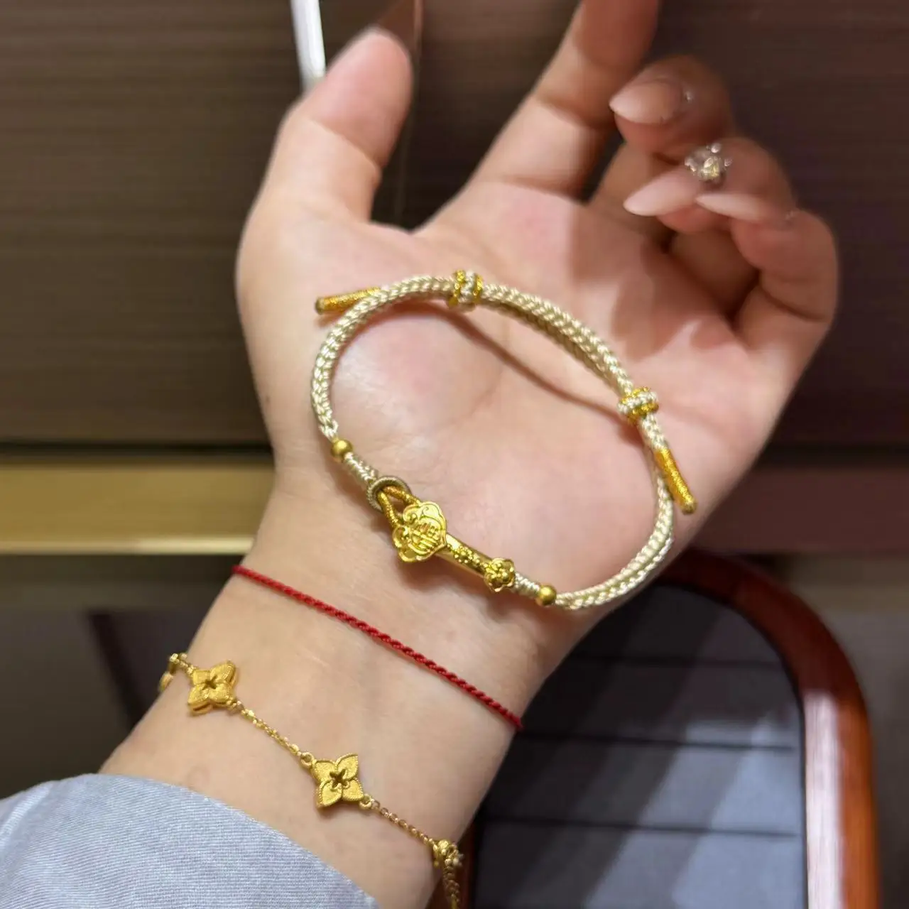 Золото 999 чистого золота Ru ручная карта Lucky Beads красный ремешок для переноски