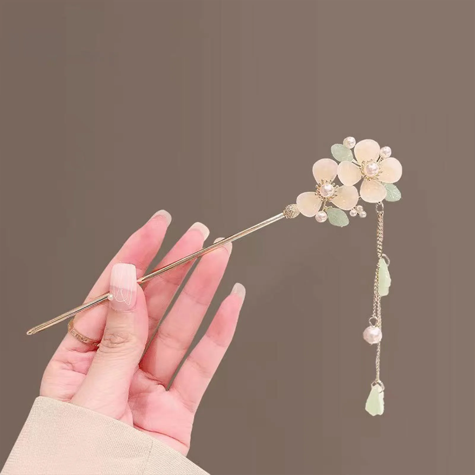 

Decorative Retro Hair Chopsticks Antique Hairpin Cheongsam Flower Plate Hairpin for Thick Curly Hair Styling Decorative MA